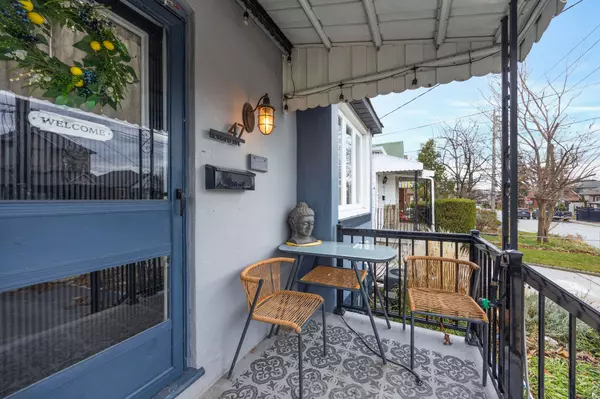 Toronto W04, ON M6E 4M8,47 Ronald AVE