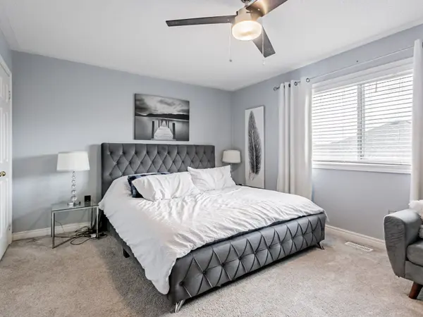 Brampton, ON L7A 2A8,11 Four Seasons CIR