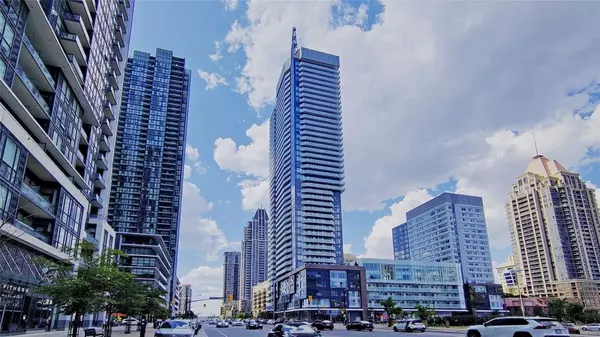 4065 Confederation Pkwy #PH06, Mississauga, ON L5B 0L4