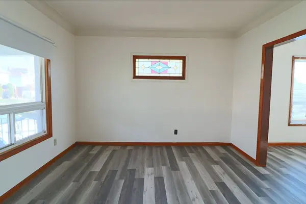 Niagara Falls, ON L2E 4V5,5283 Heywood AVE