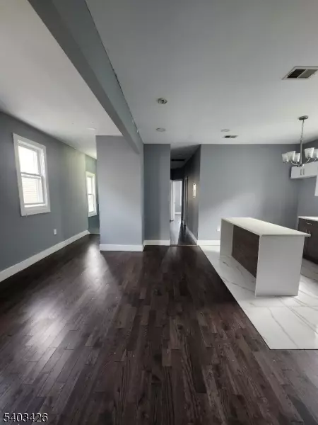 179 Hobson St, Newark City, NJ 07112