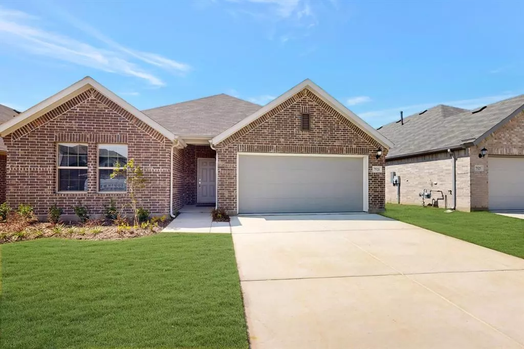 Denton, TX 76249,7521 Lavender Lane
