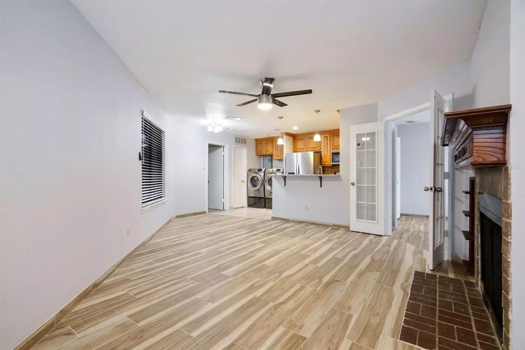 Arlington, TX 76006,2310 Balsam Drive #B107