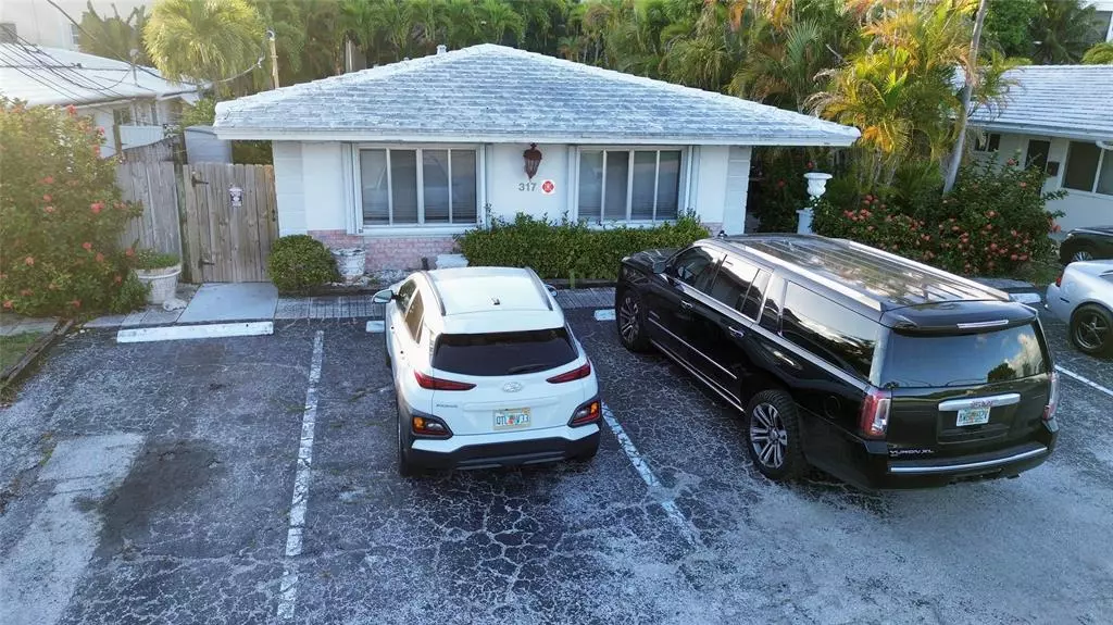 Pompano Beach, FL 33060,317 SE 12 Avenue