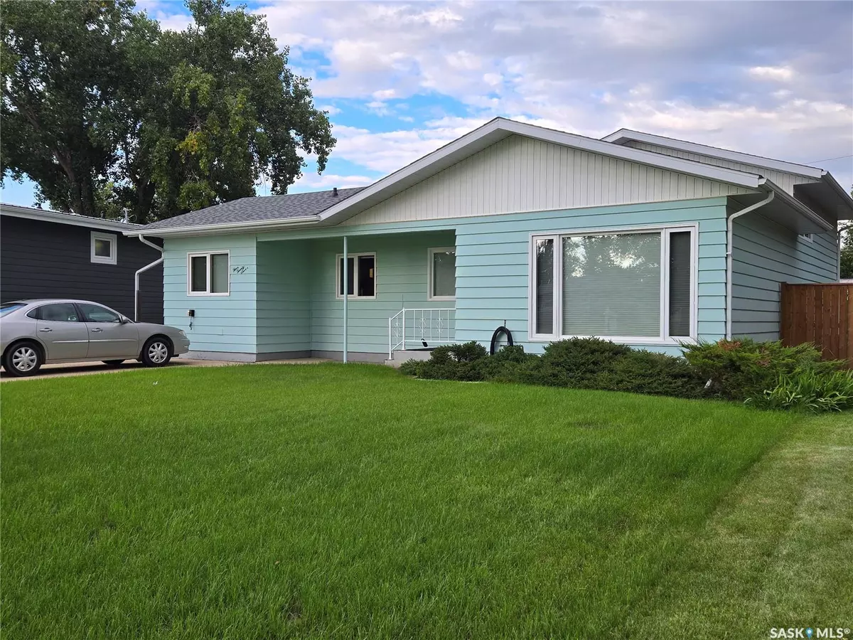 Swift Current, SK S9H 2X5,427 15th AVENUE NE