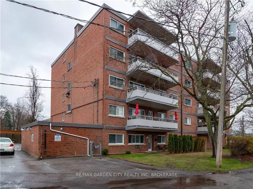 St. Catharines, ON L2R 2W8,14 Norris PL #103