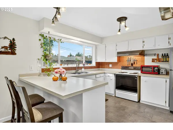 Portland, OR 97236,3051 SE 171ST DR