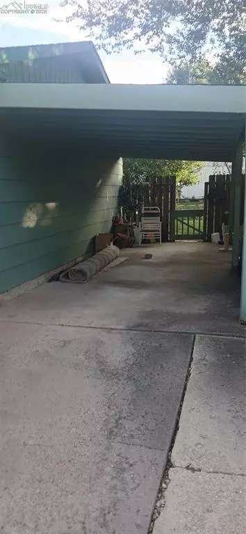 Colorado Springs, CO 80906,1528 Maxwell ST