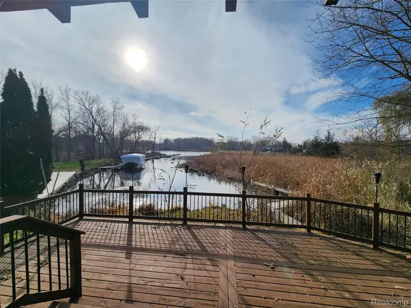 Waterford, MI 48327,4773 Chipman DR