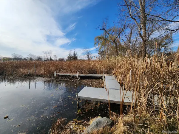 Waterford, MI 48327,4773 Chipman DR