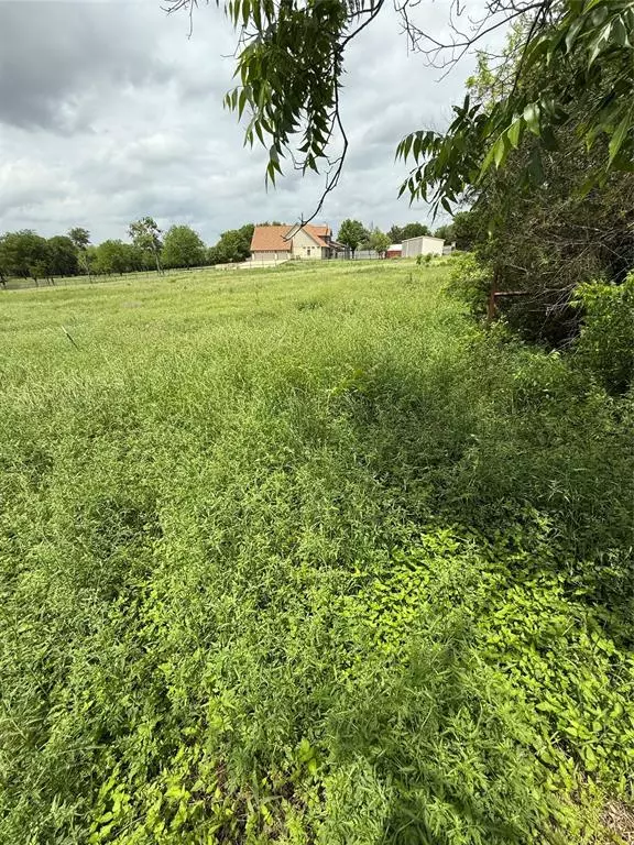 Alvarado, TX 76009,215 N Cummings Drive