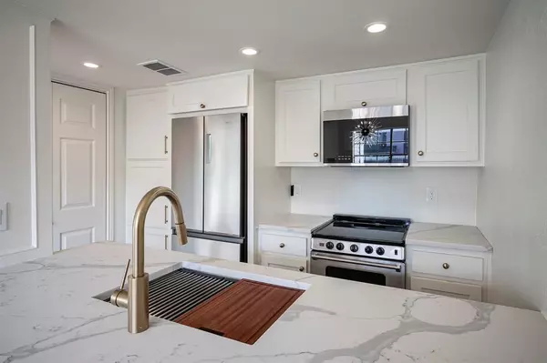 Dallas, TX 75206,5720 Marquita Avenue #5