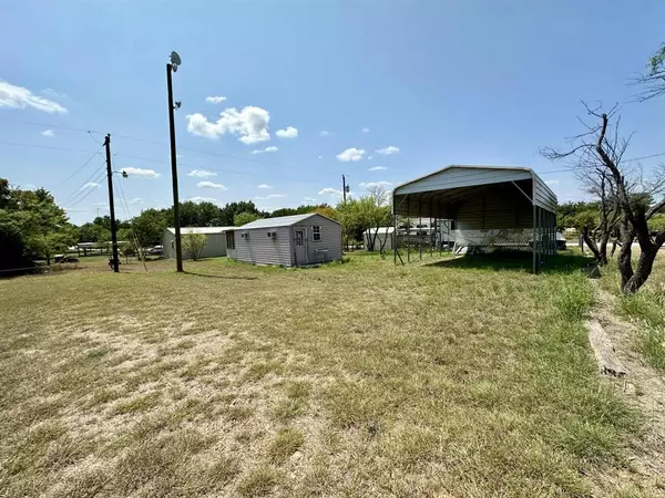 Comanche, TX 76442,366 Saint Kitts Road