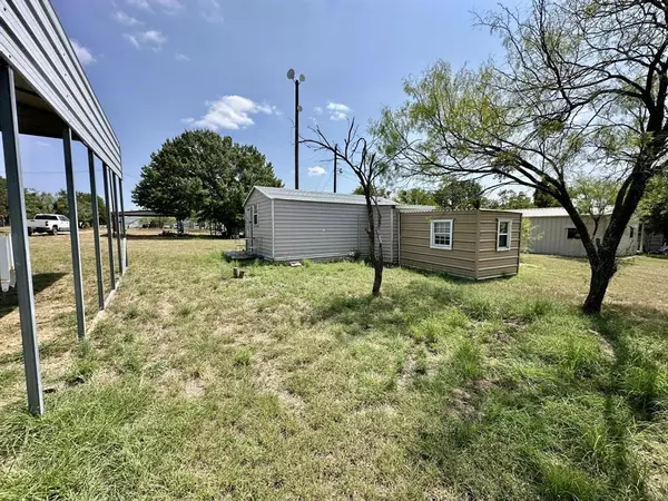 Comanche, TX 76442,366 Saint Kitts Road