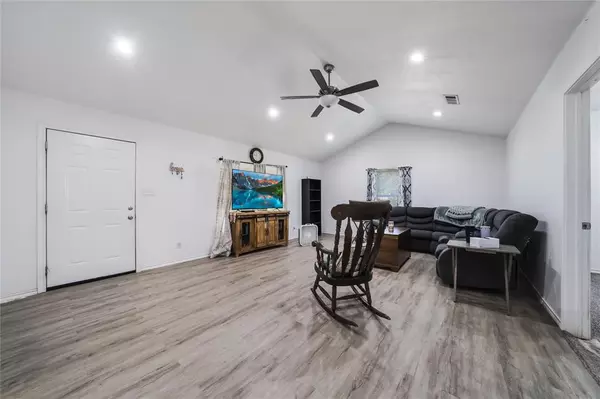 Bonham, TX 75418,702 W 7th Street