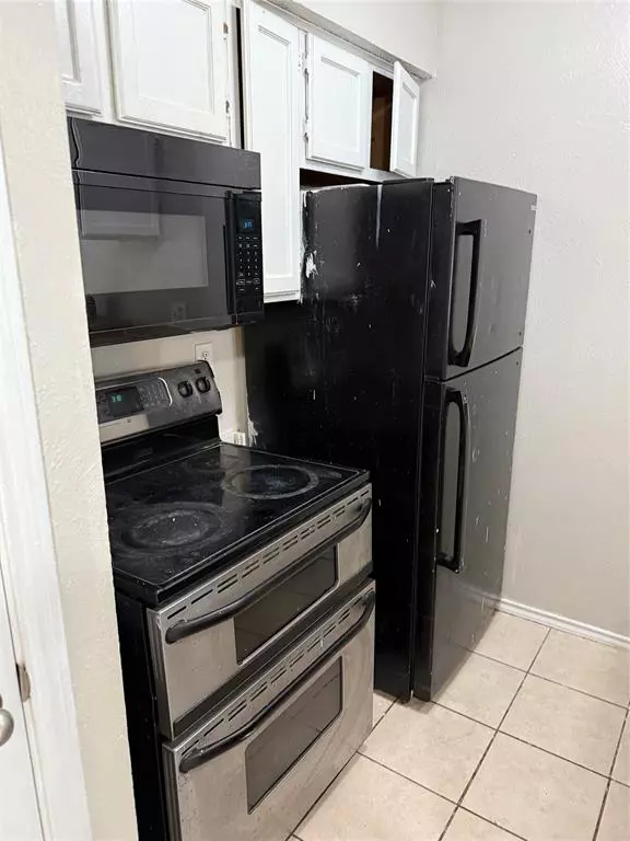 Dallas, TX 75243,9520 Royal Lane #214