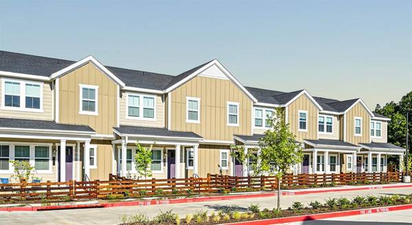 3800 W Lamberth Road #1302, Sherman, TX 75092