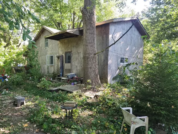 Chatham-kent, ON N0P 1V0,23040 DOHERTY Street