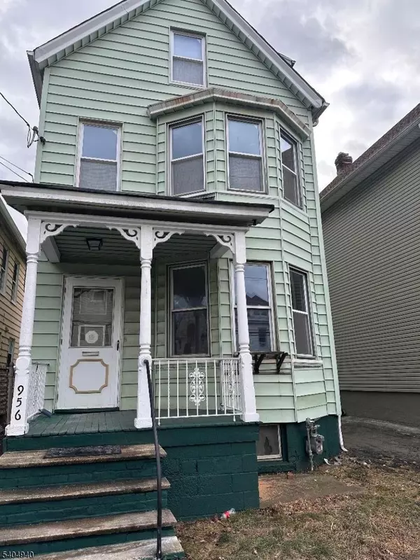 Elizabeth City, NJ 07201,956 Lafayette St