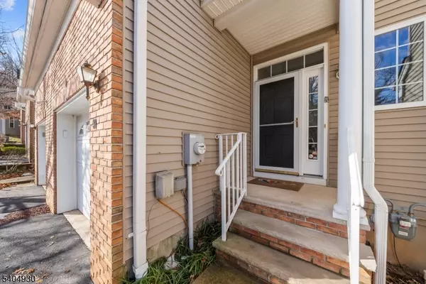 Montgomery Twp., NJ 08540,30 Hoover Ave