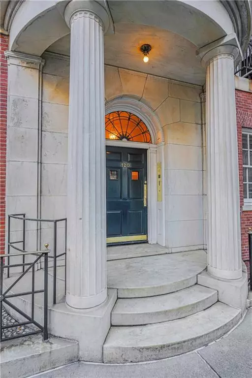 New York, NY 10075,120 East 80th ST #Parlor Floor