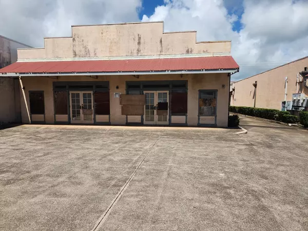 Lihue, HI 96766,3-3222 KUHIO HWY