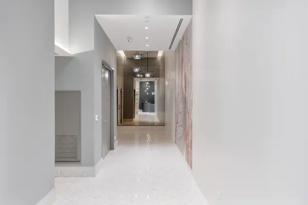 Toronto C10, ON M4G 3A7,1414 Bayview AVE #207