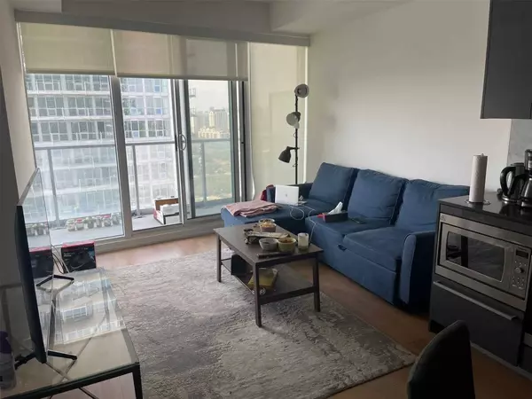 Toronto C15, ON M2K 0E3,115 McMahon DR #3001