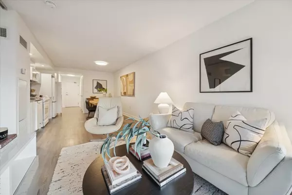 4K Spadina AVE #521, Toronto C01, ON M5V 3Y9
