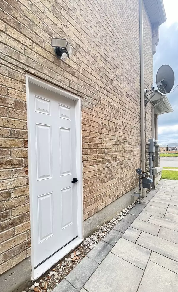 Ajax, ON L1T 0N9,40 Stannardville DR