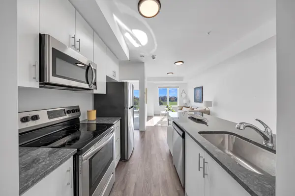 Pickering, ON L1X 0L6,2635 William Jackson DR E #602