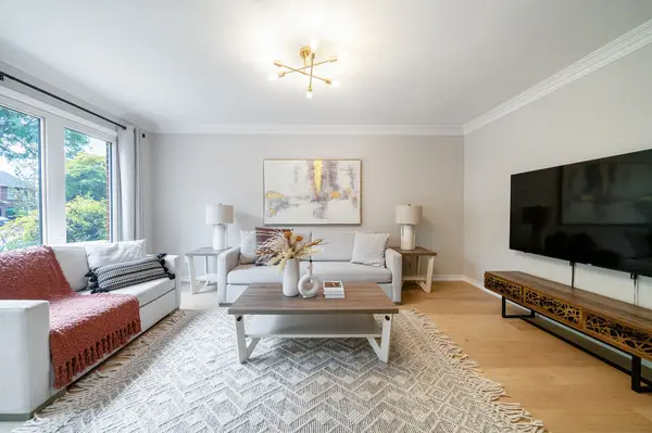 1239 Barnwood SQ, Pickering, ON L1X 1C6