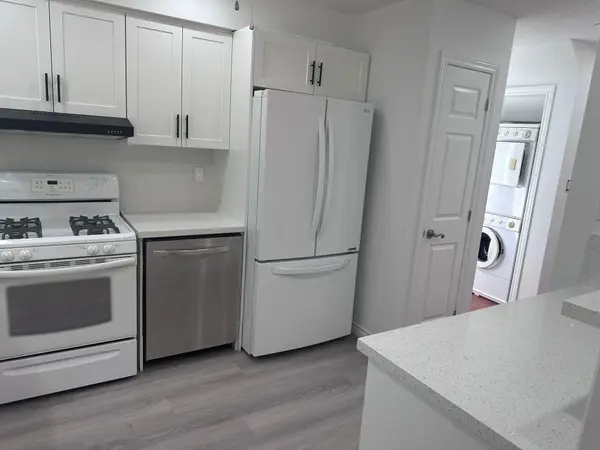 Oshawa, ON L1K 1J2,330 Ormond DR