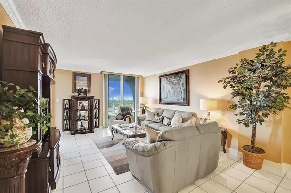 Hollywood, FL 33019,1600 S OCEAN DRIVE #18B