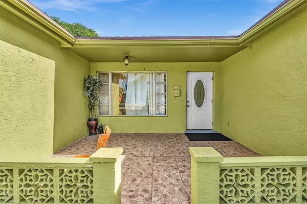 Lauderdale Lakes, FL 33309,3400 NW 39th Ave