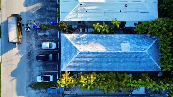 Pompano Beach, FL 33060,317 SE 12 Avenue