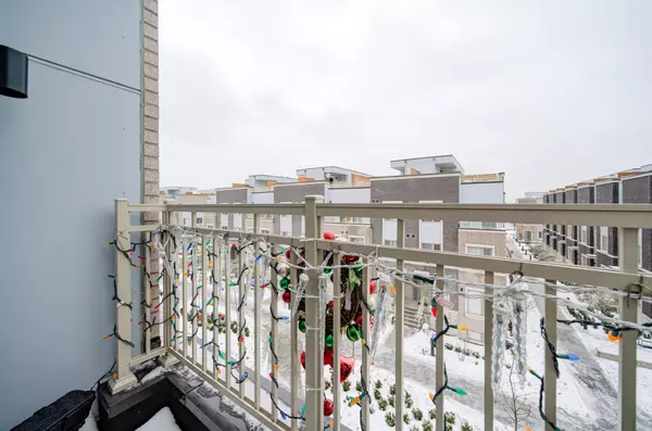 Vaughan, ON L4K 0N7,131 Honeycrisp CRES #TH210