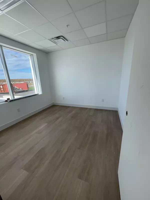 Orillia, ON L3V 7S3,26 Nelle Carter CT