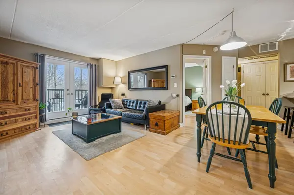 Burlington, ON L7M 4C4,2040 CLEAVER AVE #219