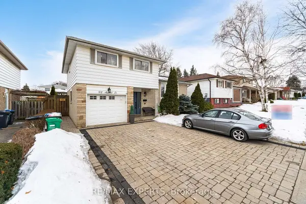 92 Ambleside DR,  Brampton,  ON L6Y 1B9