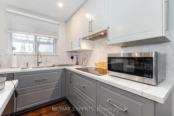 Brampton, ON L6Y 1B9,92 Ambleside DR