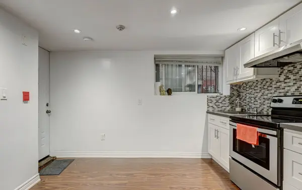 Toronto W01, ON M6K 1K8,11 Laxton AVE #B3