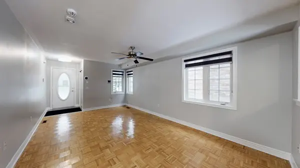 Brampton, ON L6P 1M3,4 Slessor LN