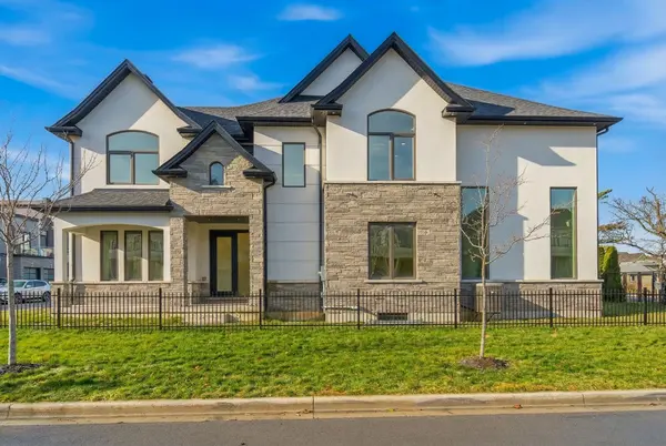 Hamilton, ON L8E 5C2,39 Sunrow Gate