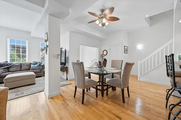 49 Ontario ST #1, Grimsby, ON L3M 3H2