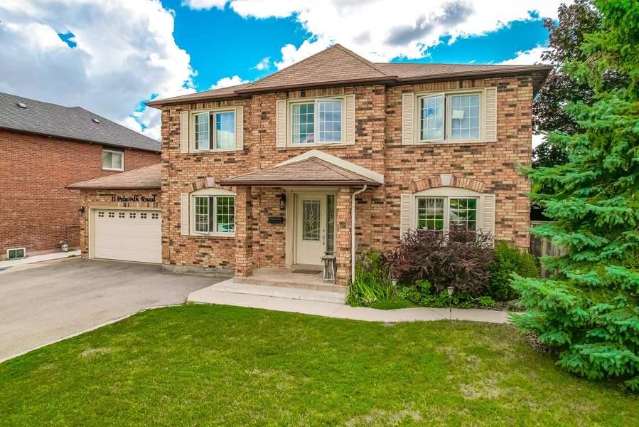 13 Petworth RD, Brampton, ON L6Z 4C5