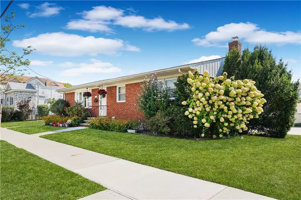 Staten  Island, NY 10306,44 Finley AVE