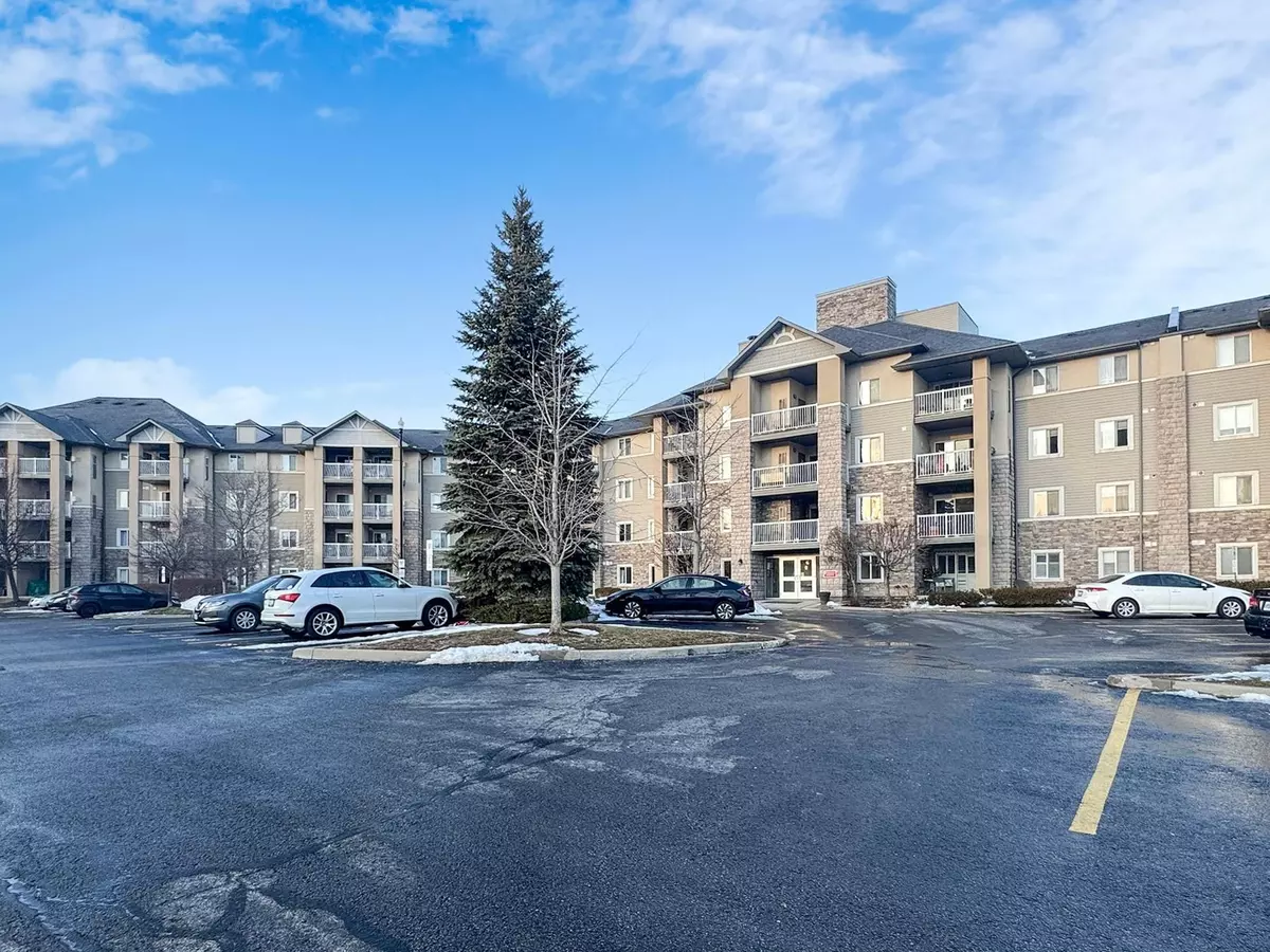 Toronto E04, ON M1L 4W4,684 Warden AVE #123