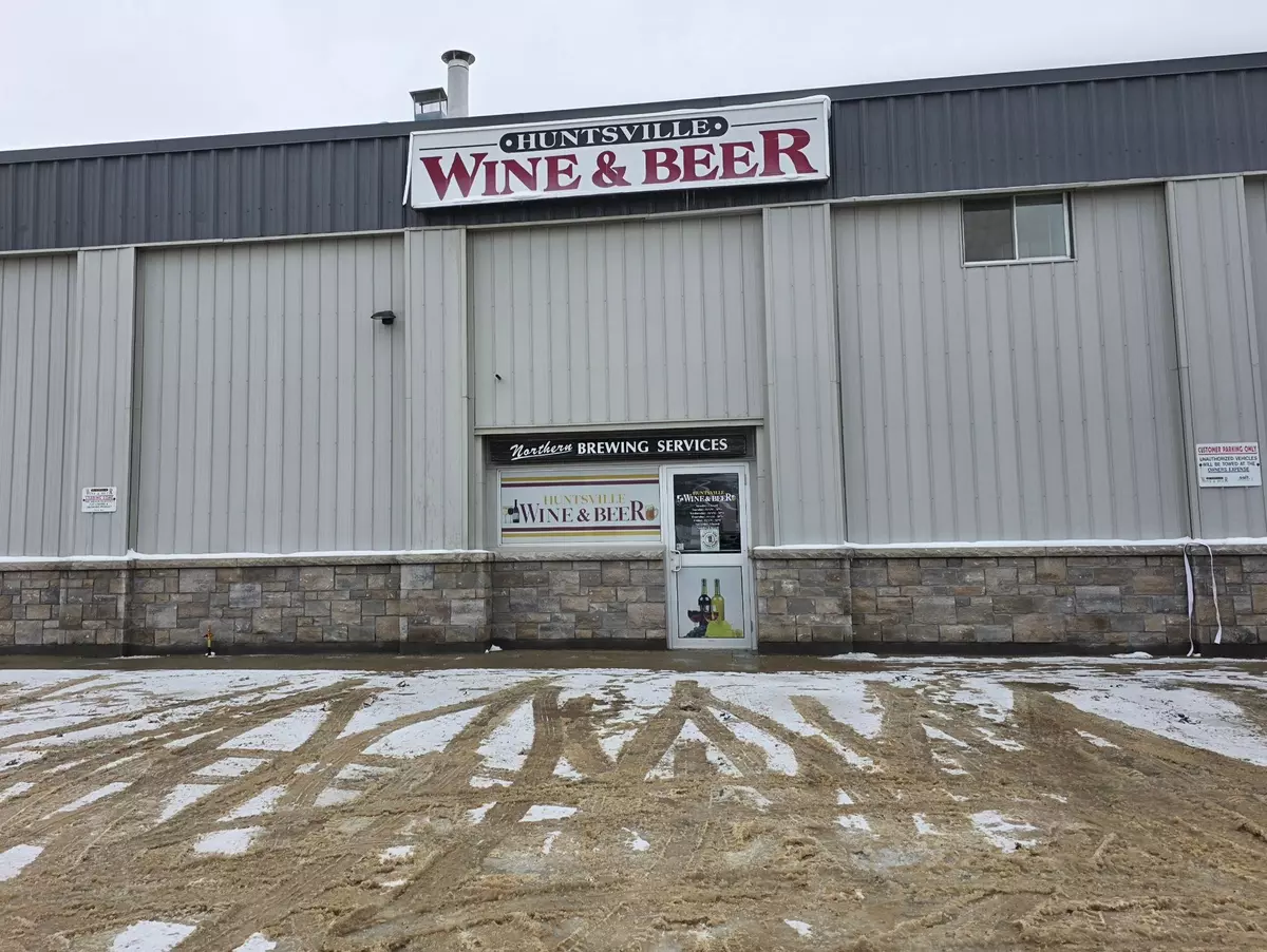 Huntsville, ON P1H 1T4,28 Dairy LN #6