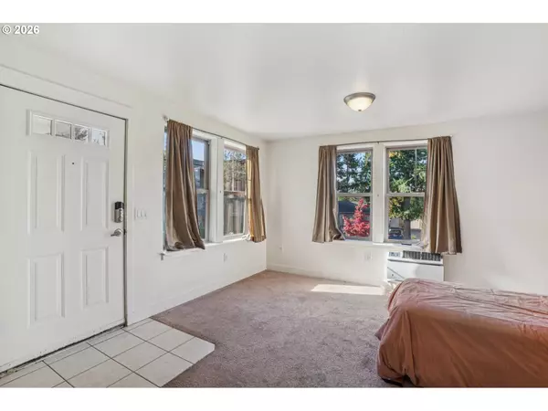 Portland, OR 97220,737 NE 99TH AVE #15